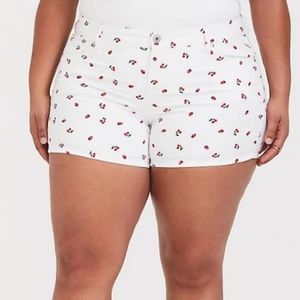 💥TORRID Skinny Cherry Berry Shorts 🍒🍓🥰